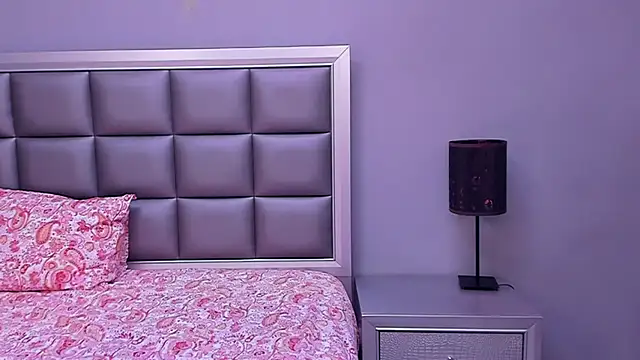 HellennSweet 即時 XXX 聊天