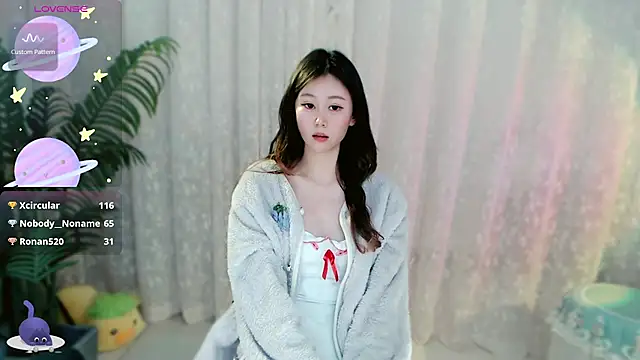 Aimee-520: онлайн-секс-чат