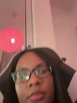 Chatroom XXX en direct de Chaniita