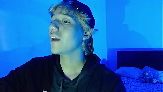 CrisotpherMoretti's Live XXX Chat