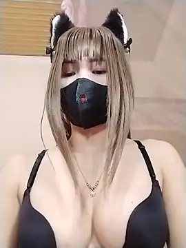 Jade69xx: διαδικτυακό σόου στην κάμερα