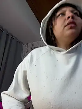 Larissa_Antonella: απευθείας συνομιλία ΧΧΧ