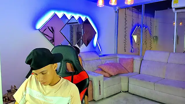 Houseofwarrios: онлайн-секс-чат