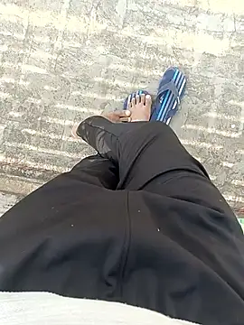 Hornyucum4me Live XXX-chat