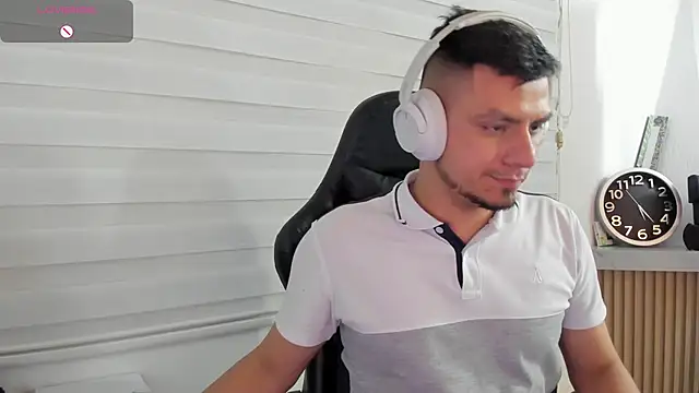 Rick_Adams Live XXX-Chat