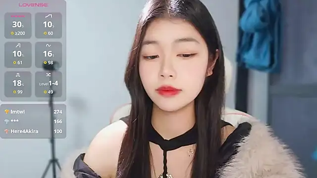 -yaya-777 网络视讯表演