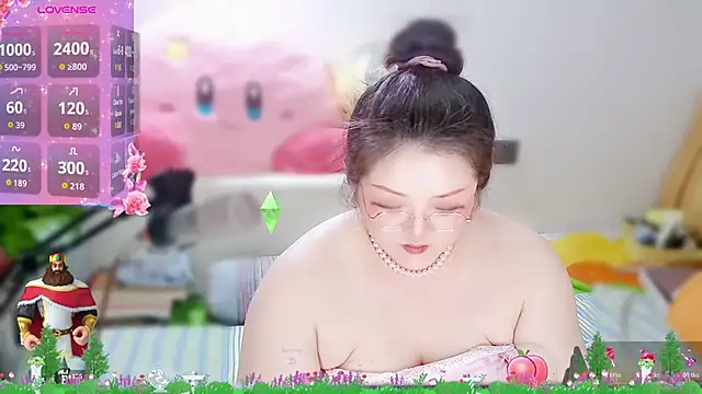 AngelwithEcup: онлайн-секс-чат