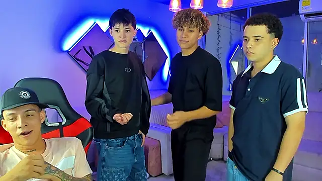 HouseofwarriosのライブXXXチャット