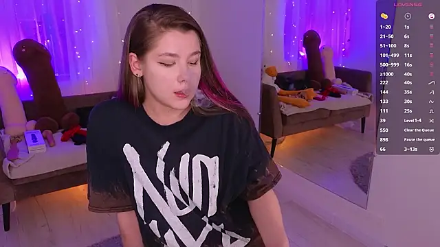 Mira_Falls Chat XXX in diretta