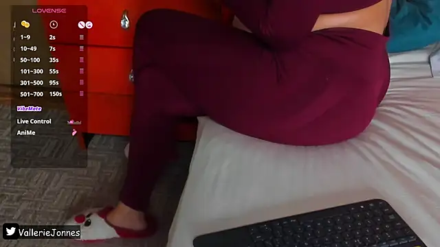 VallerieJones Chat XXX in diretta