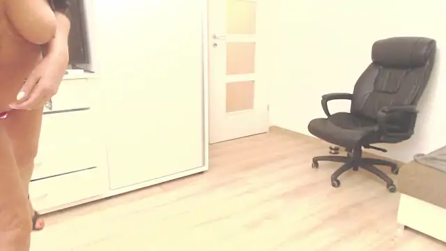 amberdoll4u's Live XXX Chat