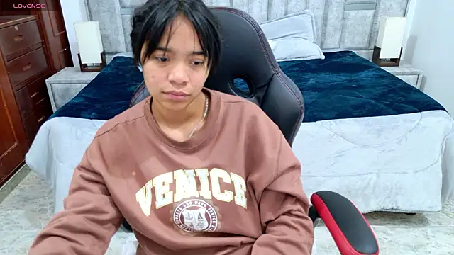 laureentt_ 现场XXX聊天