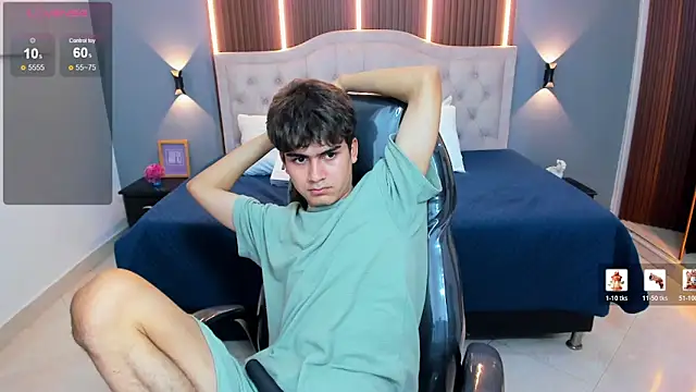 Tommy18__ 现场XXX聊天