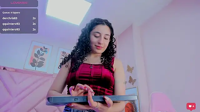 DemiJones_'s Live XXX Chat