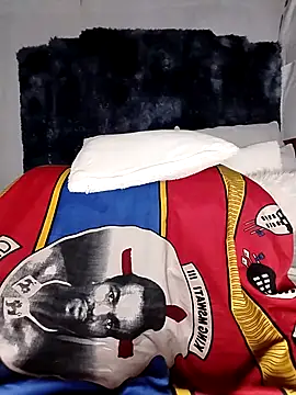 QUEENZAZA: απευθείας συνομιλία ΧΧΧ