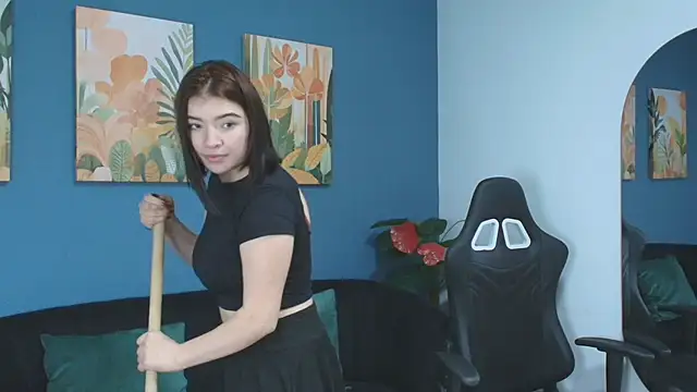 Zamira_Taylor Adlı Modelin Canlı XXX Sohbeti