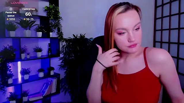 Ida_FaneStain: διαδικτυακό σόου στην κάμερα