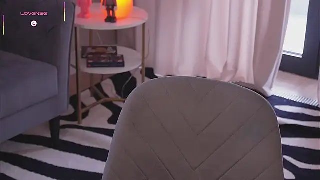 ElvaMell 라이브 XXX 채팅