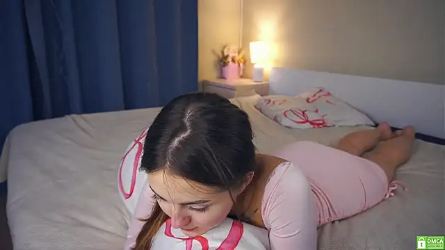 دردشة LoraDavi الجنسية المباشرة