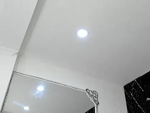 AriadnaLoren – Kamerová šou