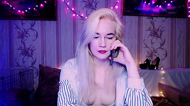 xxxcharismaaa – Naživo XXX chat