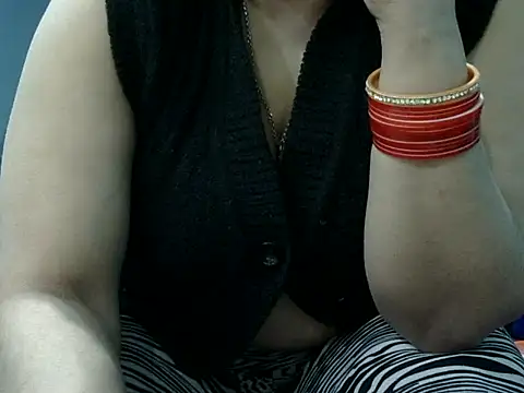 عرض كام Housewife12