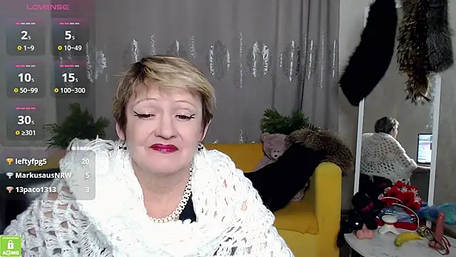 SexyGrandma_'s Webcam Show