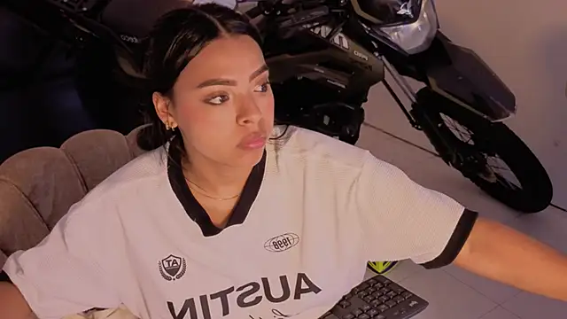 Chel_seth Live XXX-Chat