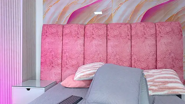 emmacurvy 现场XXX聊天