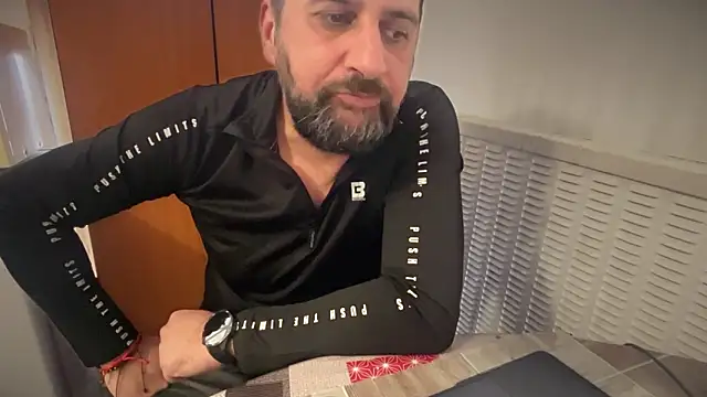 TARKAN1 Chat XXX in diretta