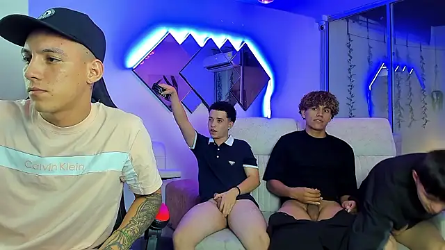 Houseofwarrios Chat XXX in diretta