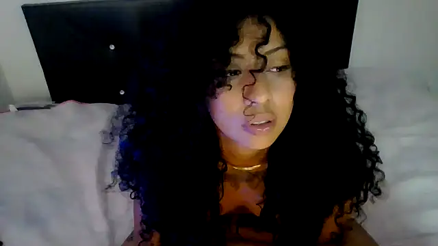 Chat XXX en directo de samay_cole