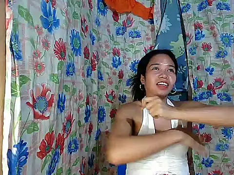 PinaySkinnyGirl: онлайн-секс-чат