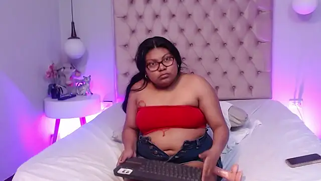 Živý XXX chat Kiri_Black_