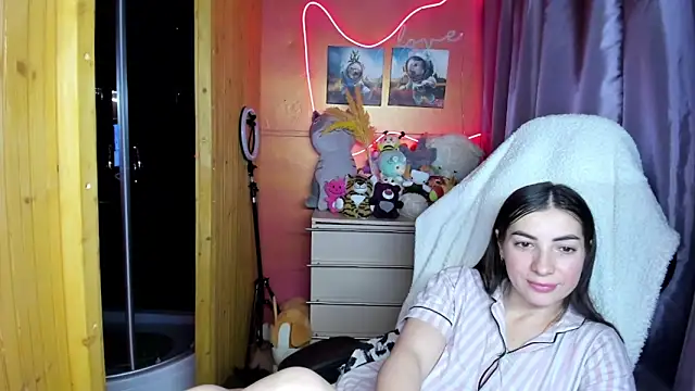 Fiery_Brunette_ Webcam Show