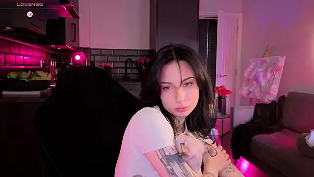 AaaliceeeのライブXXXチャット