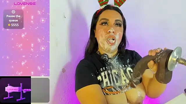 Alanna-sloppy live XXX chat