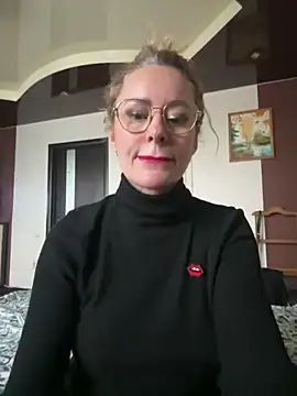 Tania201243 Show in webcam