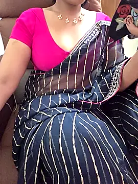 Roja-Telugu777 Live XXX Chat