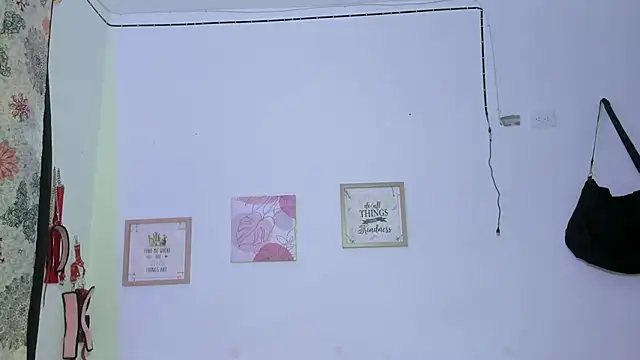 Chat +18 de QUEEN_MANDY_BBW ao vivo