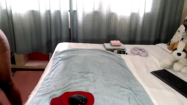 FitSelina66 Show in webcam