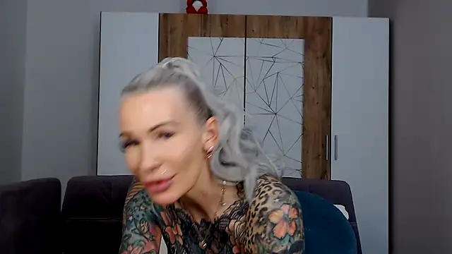 Chat XXX ao vivo de TallyHeart