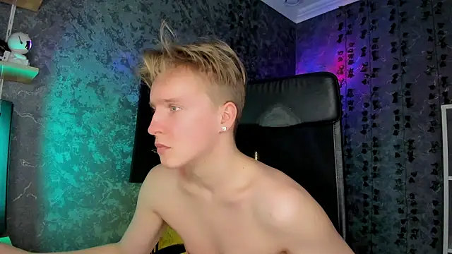 XXX chat uživo modela AlexxSweet