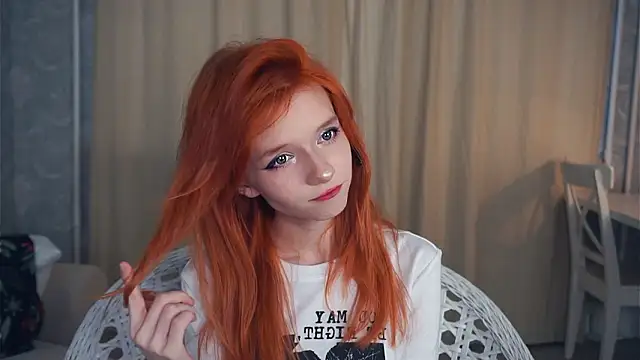 TarynPalek: вебкам-шоу