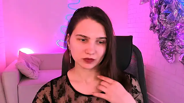 TessaMill: онлайн-секс-чат