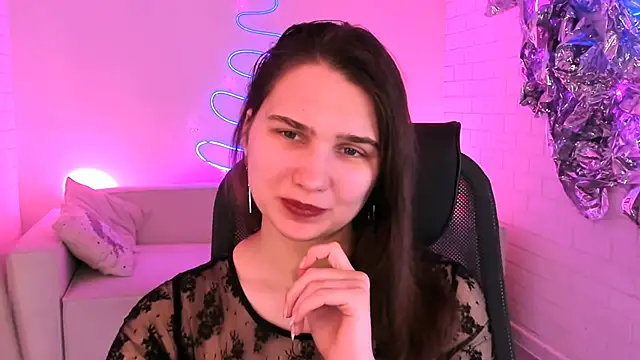 TessaMill Adlı Modelin Canlı XXX Sohbeti