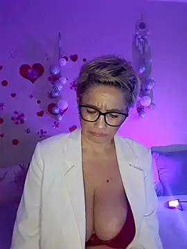 BellaBellaHot Chat XXX live