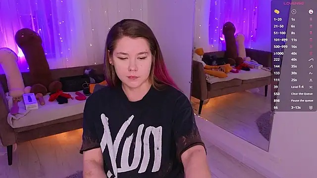 Mira_Falls 在線直播表演