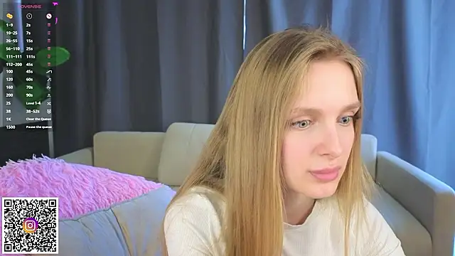 CindyGreen Adlı Modelin Canlı XXX Sohbeti