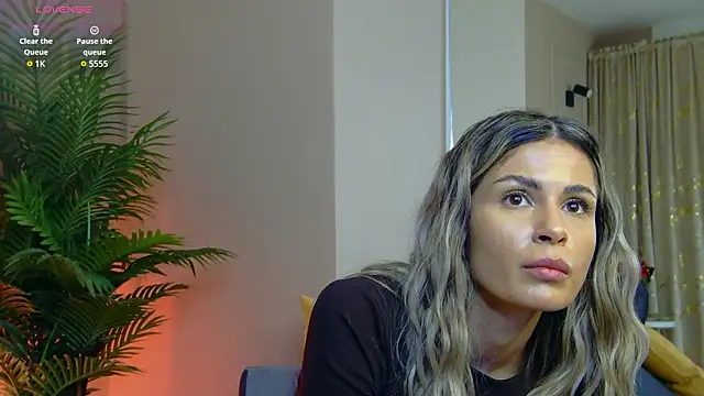 Avril_Cyrus live XXX chat